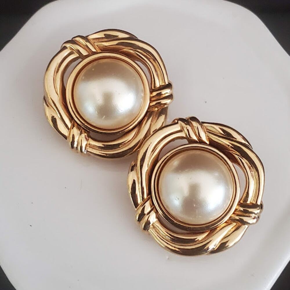 Vintage Swarovski Faux Pearl Earrings Clip-On Gold Plated Signed S.A.L. 80's‎